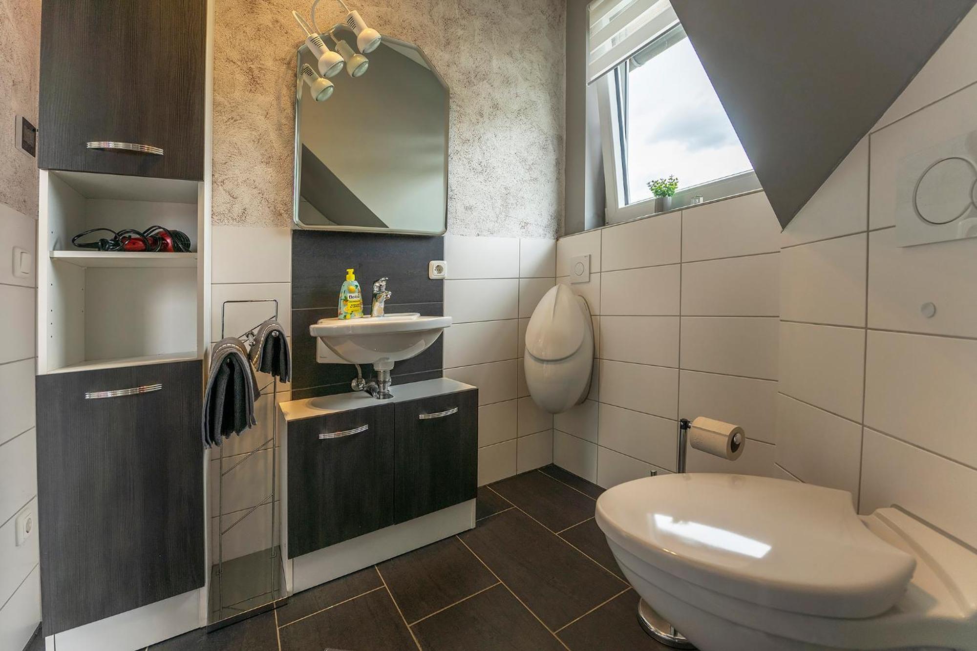 Knecht Apartment *